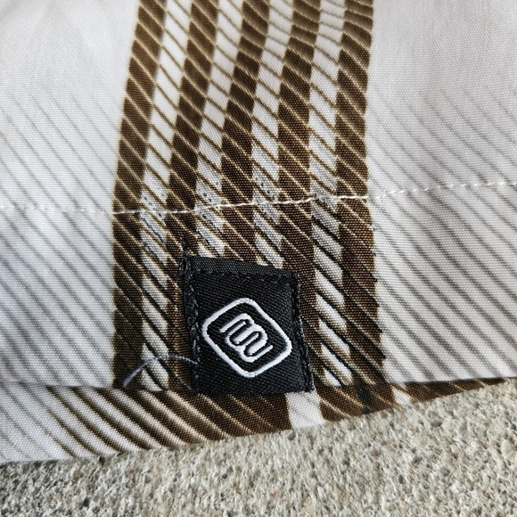 Mecca Button DownPolo - Picture 3 of 6